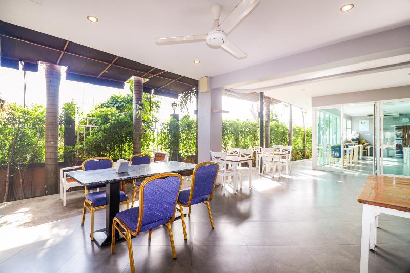 Oyo 245 Sweet Sense Jomtien Resort Pattaya Esterno foto