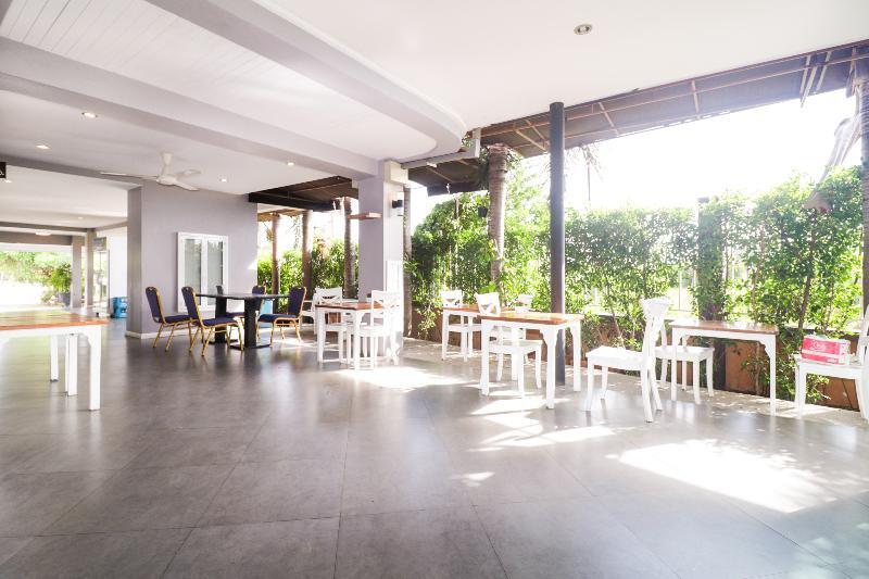 Oyo 245 Sweet Sense Jomtien Resort Pattaya Esterno foto